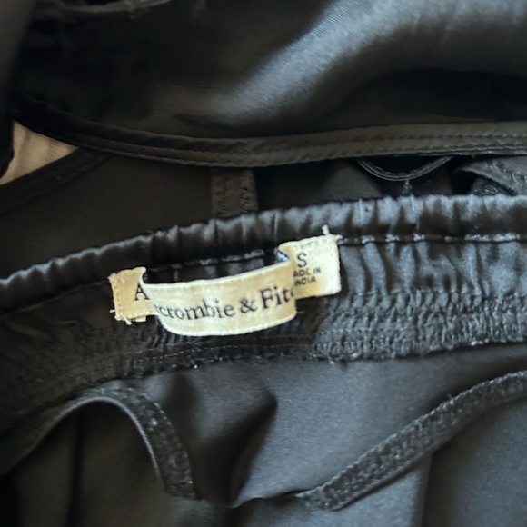 Abercrombie Open Back Bodysuit Black - Picture 6 of 6